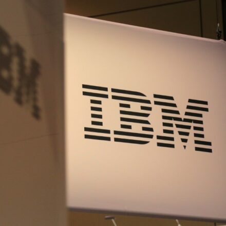 IBM Stock: $288 Bull Case vs $175 Bear Case After 25% Crash