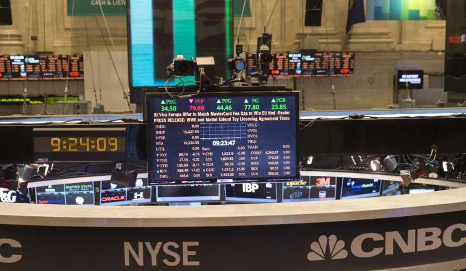 Stocks Settle Higher as Lower Crude Prices Ease Inflation Risks